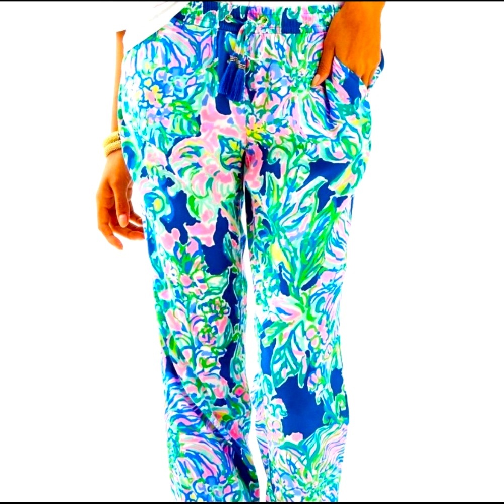 Lilly Pulitzer Small Piper Jogger w/Tassels - Picture 1 of 12